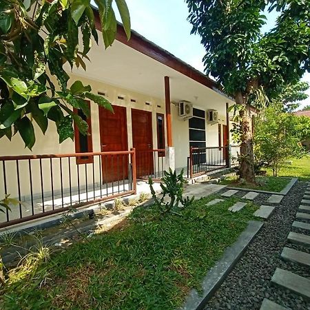Express O 91578 Villali Jogja Jogjakarta Buitenkant foto